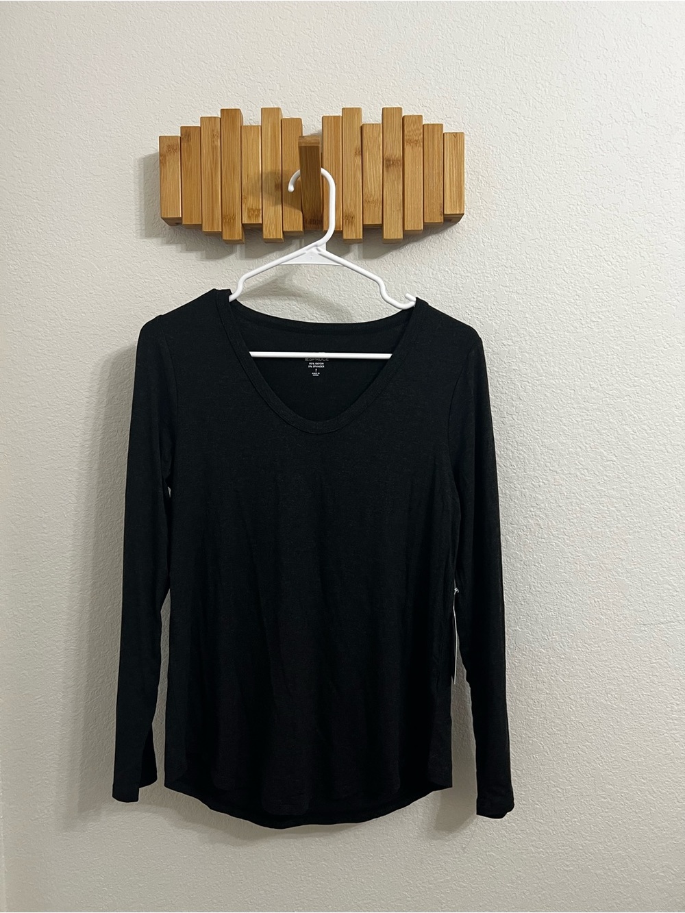 Market & Spruce Black Long-Sleeve V-Neck Top
